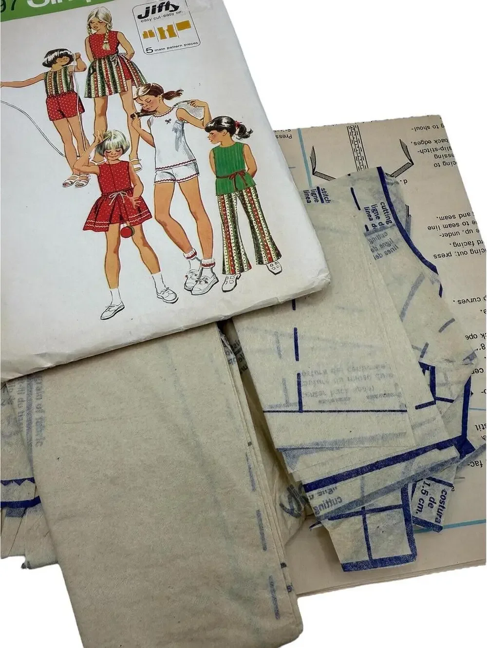 Vintage 1970s Pattern, Childs Jiffy Sorts and Bellbottoms, Sz 6, Simplicity 9997